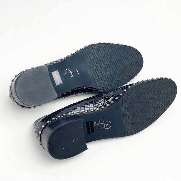 ADRIANNA PAPELL Black Leather Lined Embossed Studded Pointy Toe Flats, Size 7 - Picture 3 of 11